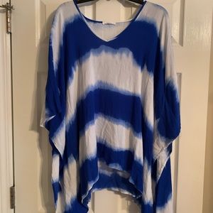 Blue and white tunic.